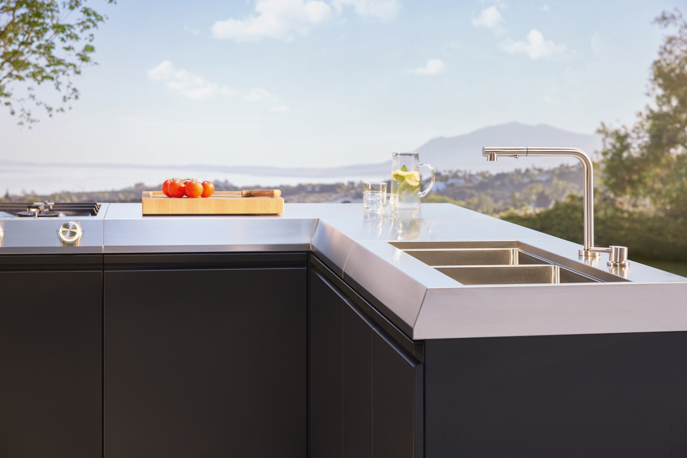 Miele Dreams Outdoorküche: Wash L - Modul mit Spüle