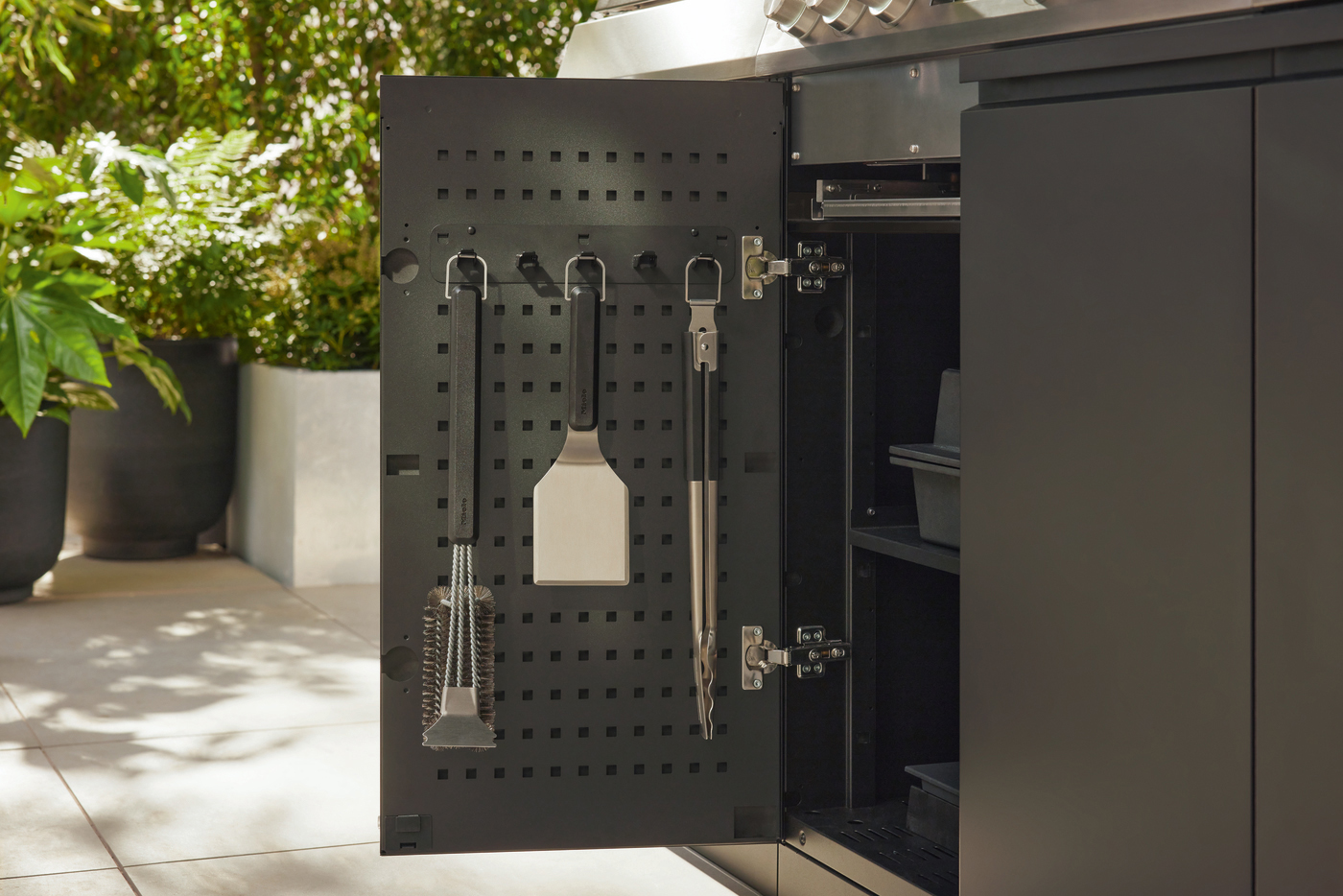 Miele Dreams Outdoorküche: Store & Corner Module