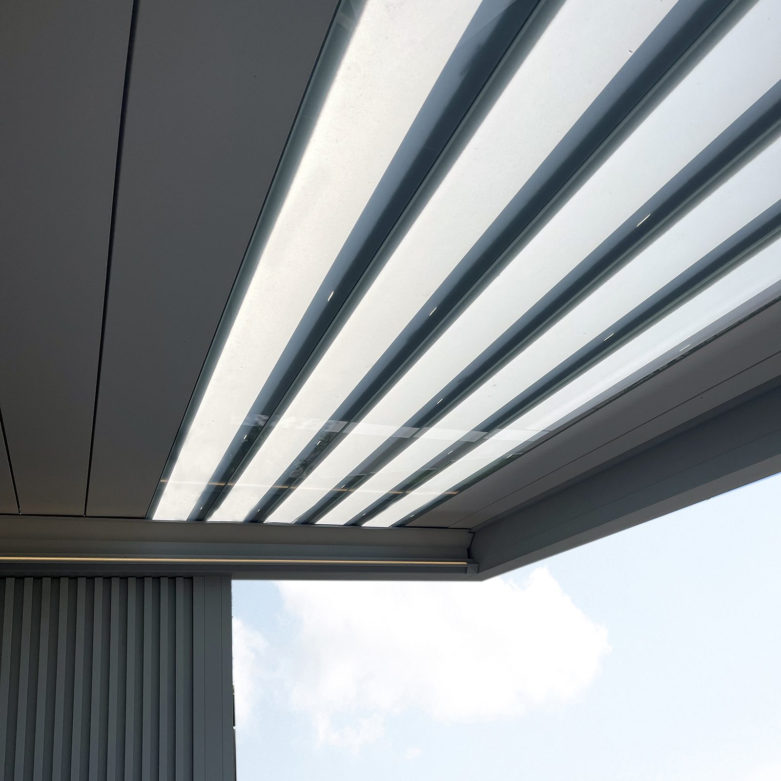 TGRoofs Renson Glaspaneele: Glaspaneele für moderne Architektur und elegantes Design