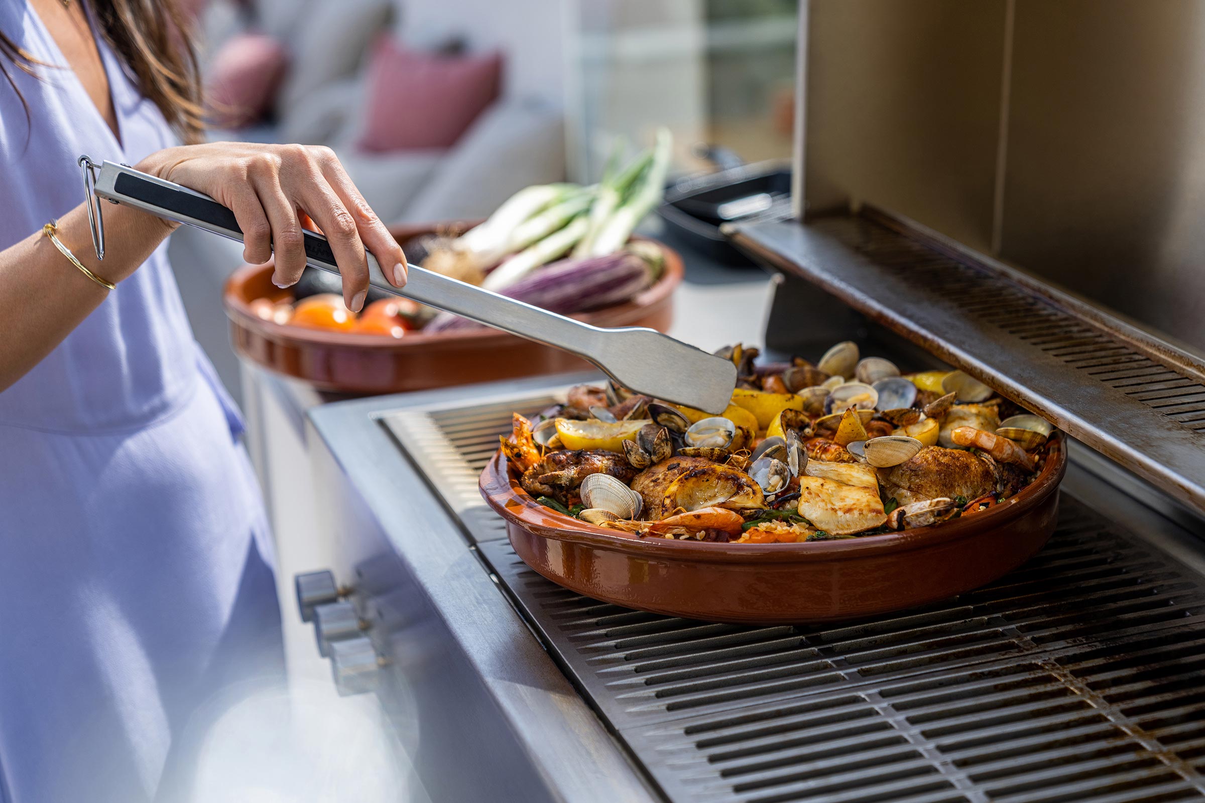 Hochwertige Outdoor-Küche für Grillfans