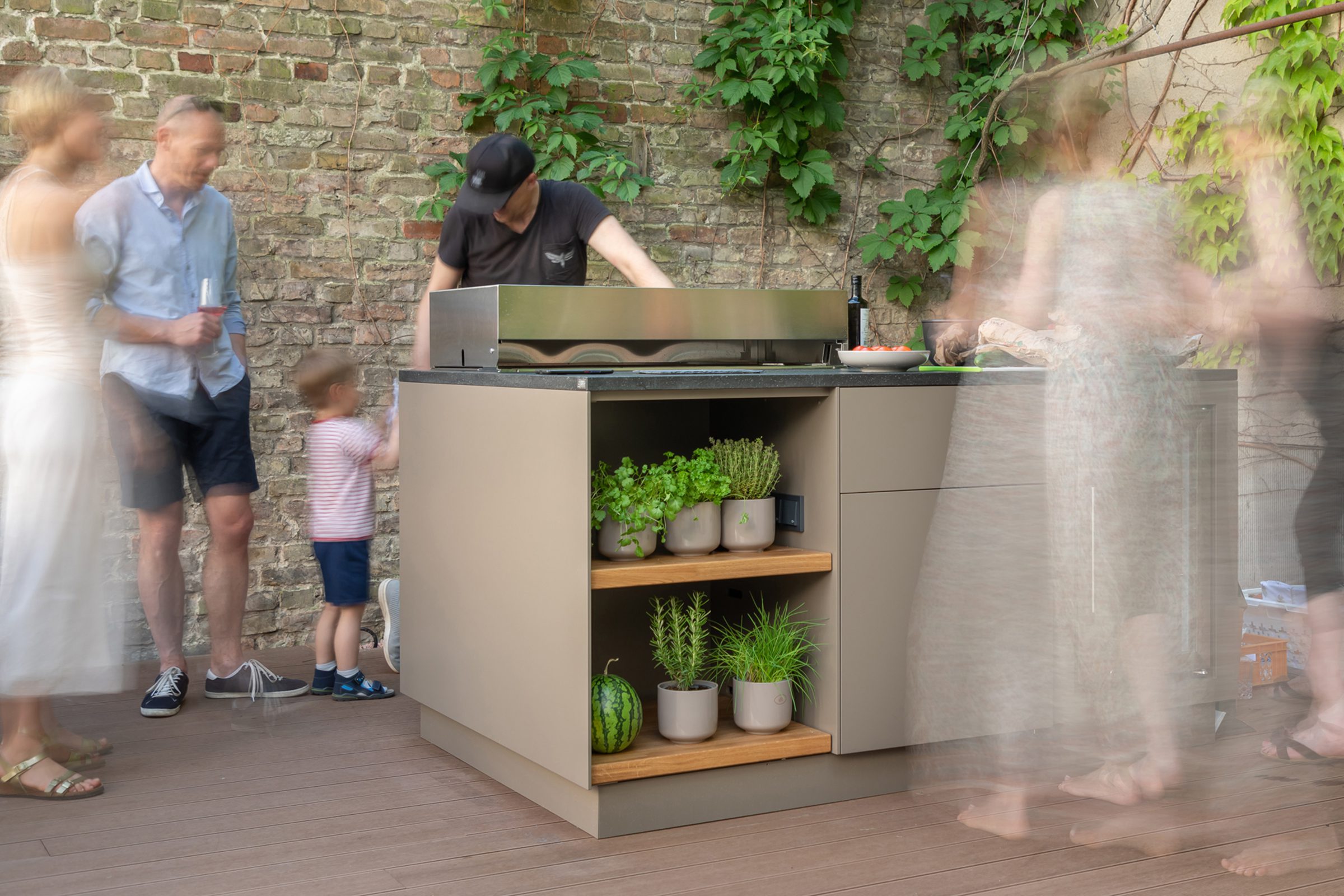 Mit der Freiluftküche das Kochen im Garten neu erleben